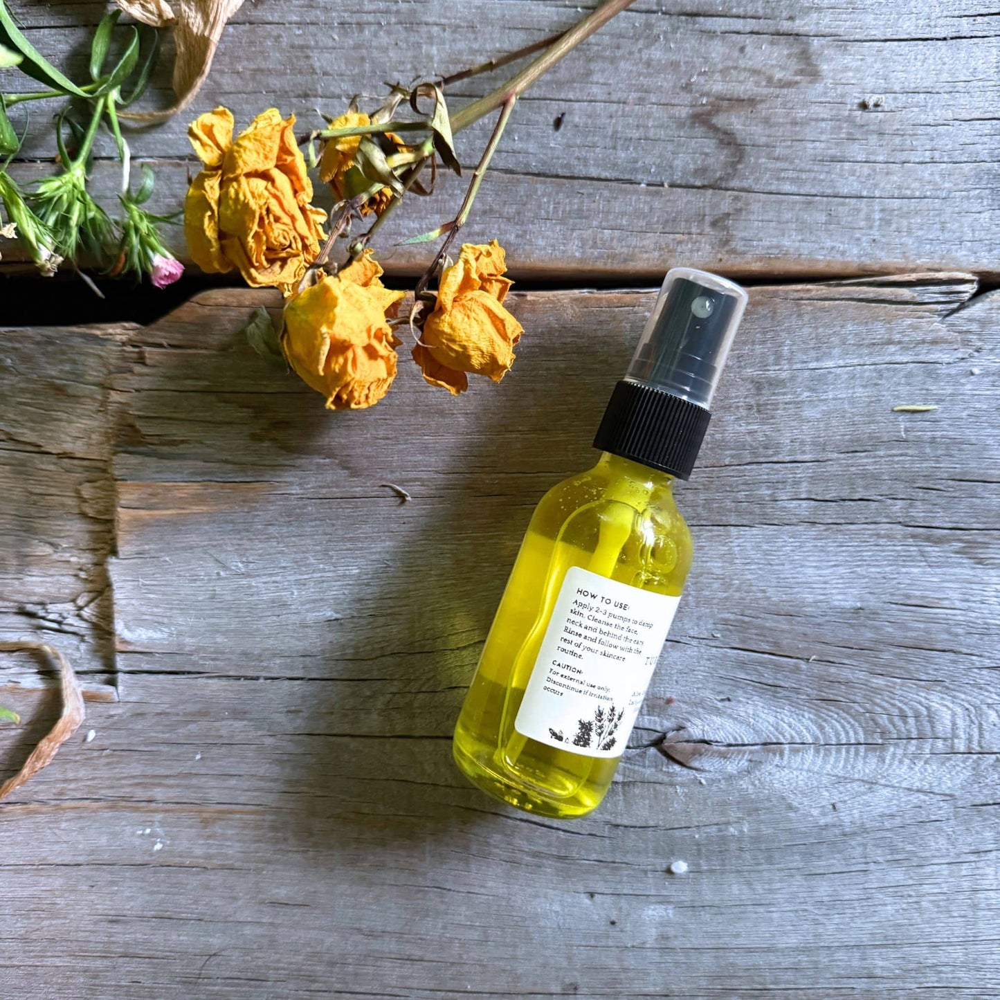 Golden Aura turmeric cleanser with aloe and sweet orange essential oil